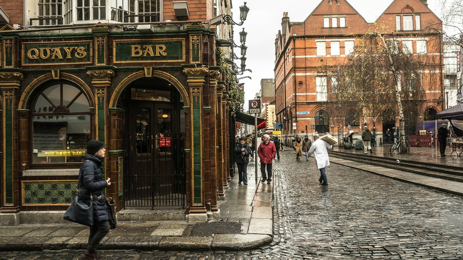 Temple Bar Banner 2